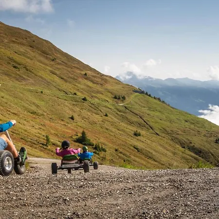 Jugendgaestehaus Gerlosplatte فندق كريمل